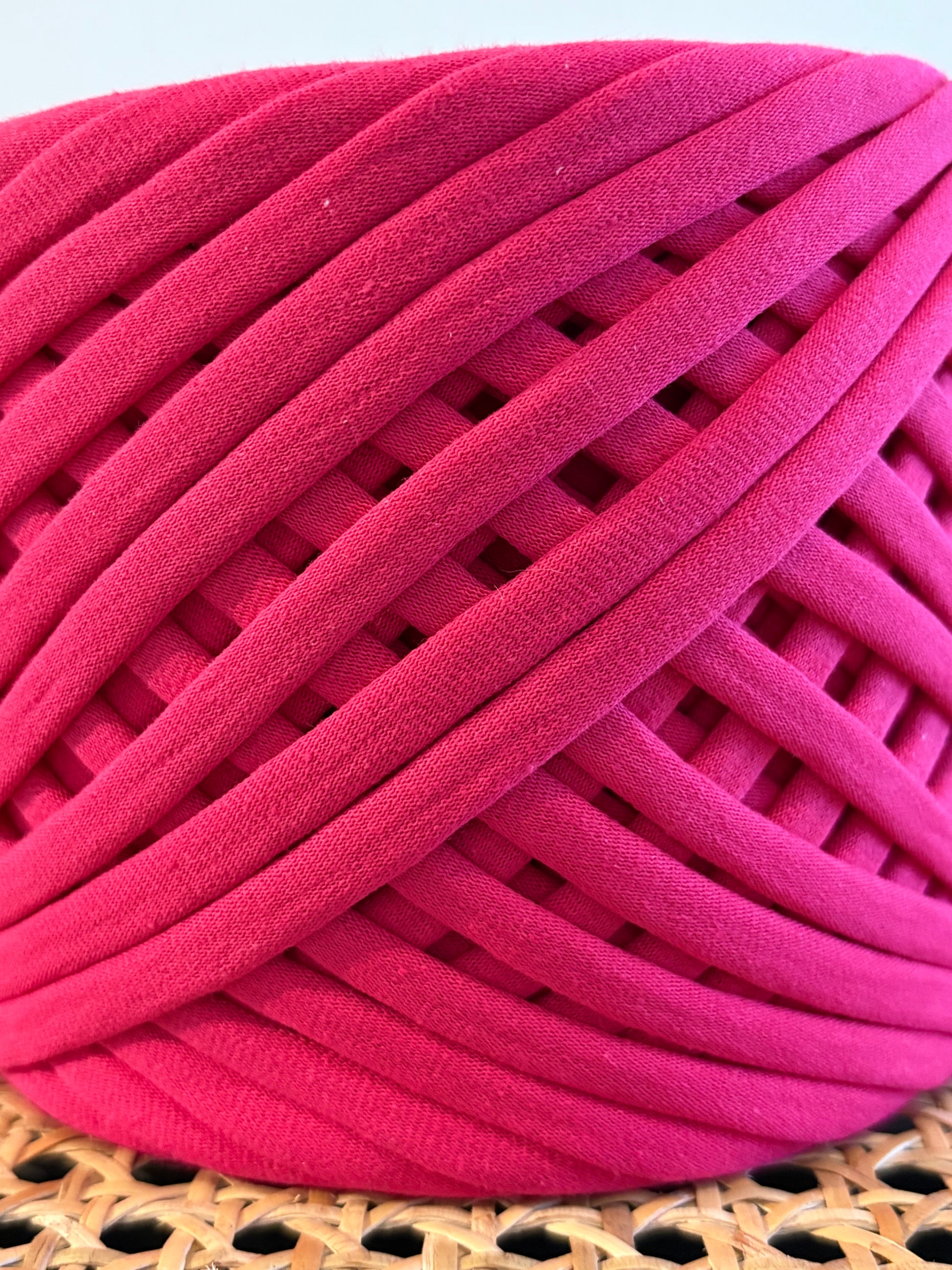 Cotton T-Shirt Yarn: Hot Pink