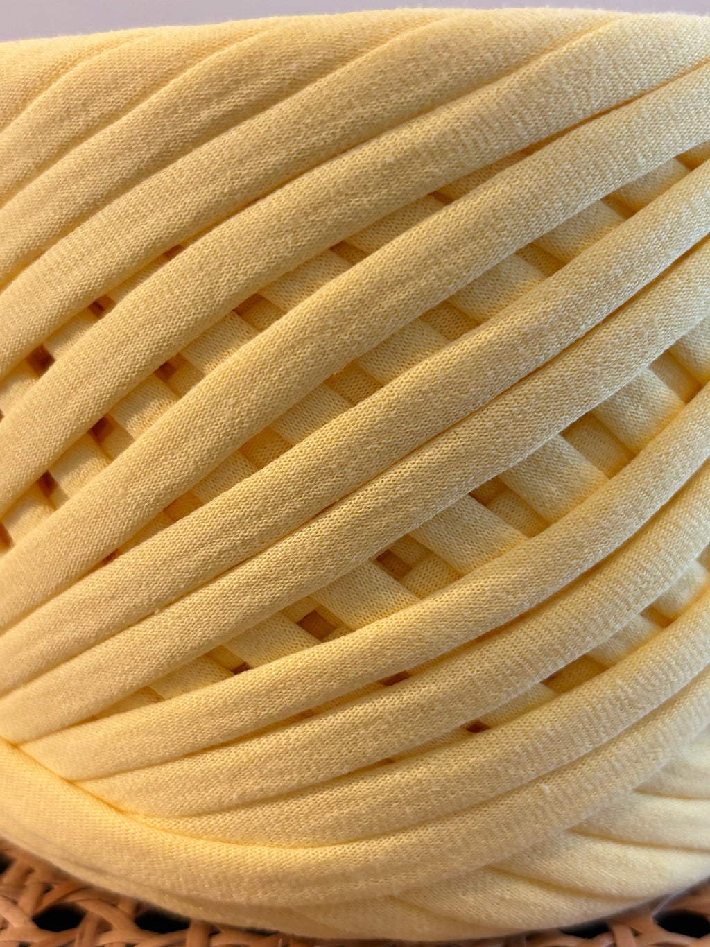 Cotton T-Shirt Yarn: Lemon